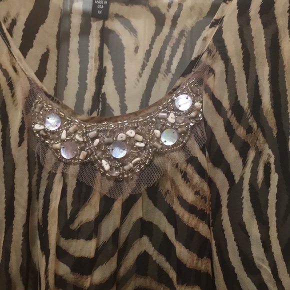 Karen Kane Animal Print Top - Picture 2 of 6